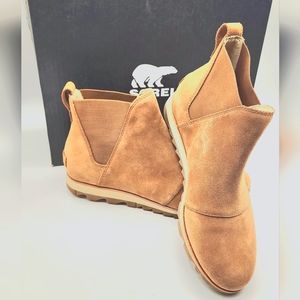 SOREL WOMEN'S HARLOW CHELSEA BOOTS SIZE 9